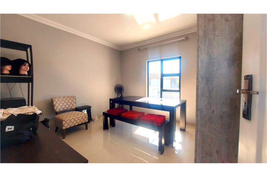 4 Bedroom Property for Sale in Melodie North West